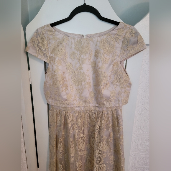 Adrianna Papell Floral Gold Lace Prom Maxi Dress - Picture 3 of 13